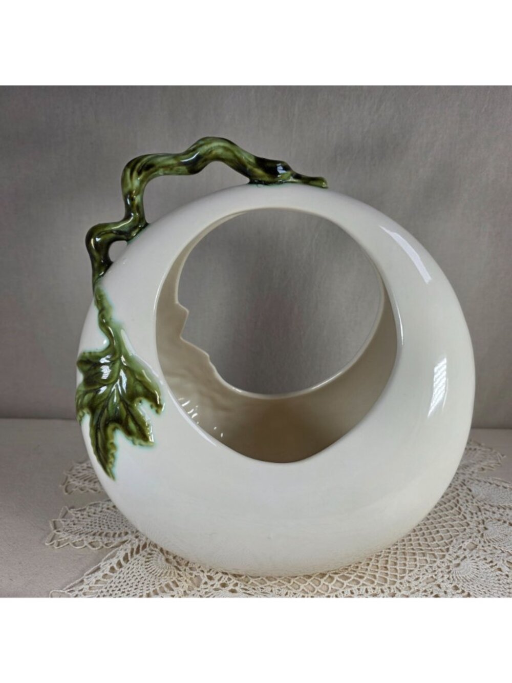 Hull Pottery Tokay Moon Basket Planter MCM Ceramic Grapevine Design 11" Tall - Picture 6 of 6